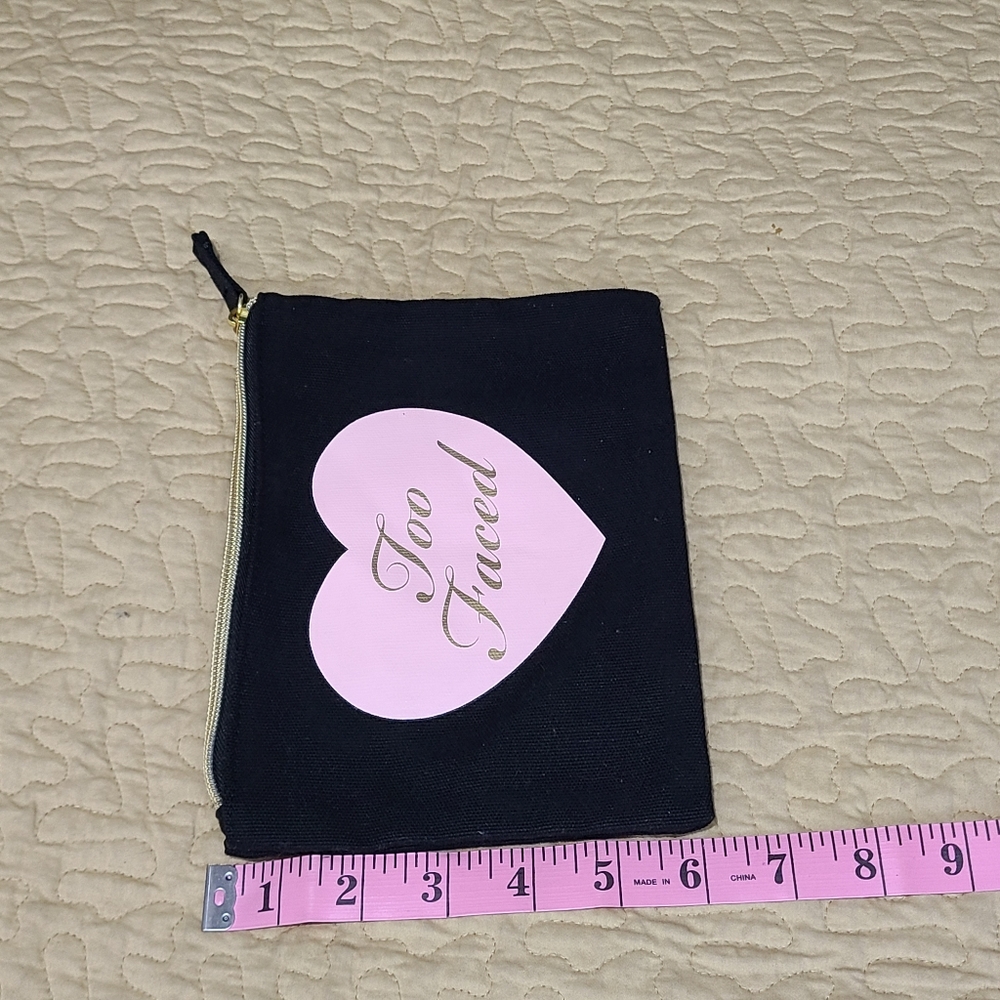 Too Faced heart logo cosmetics bag - Picture 6 of 6
